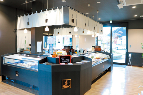 【シーパルピア女川】素早くすり身にした鮮度抜群の蒲鉾「蒲鉾本舗 髙政 シーパルピア女川店」