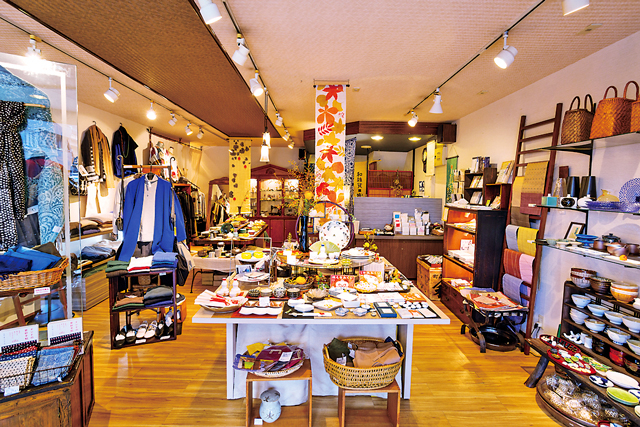 【飛騨高山・さんまち×雑貨】日々の暮らしをやさしく彩る「青」