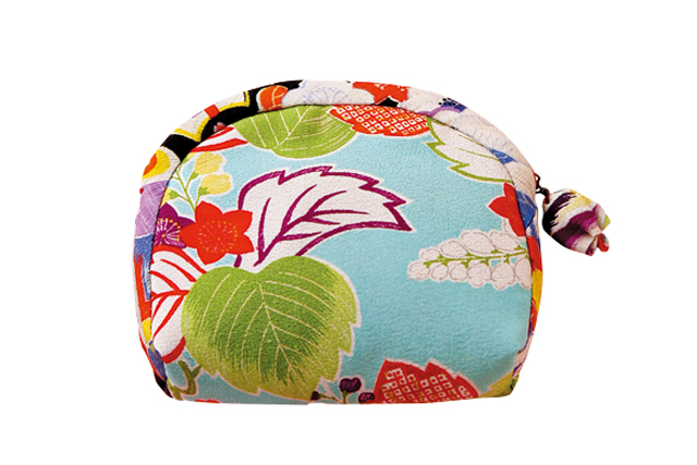 【飛騨高山・さんまち×雑貨】絹の手ざわりと一点ものの柄が魅力「布ら里」