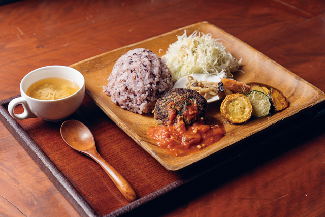 【飛騨古川のグルメスポット】蕪水亭OHAKO