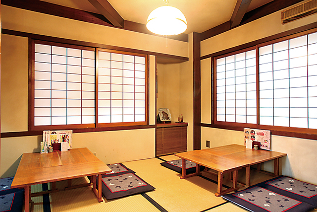 ふっくら香ばしい♪名店の味を丼で気軽に「やぐら」