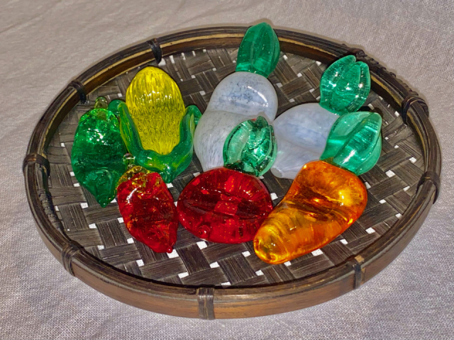 【小樽みやげ×ガラス製品】野菜はしおき 各990円