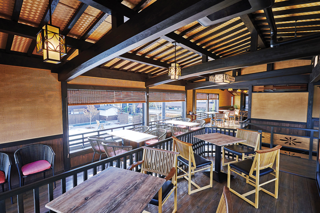 ししおどしの音が響く店内でバラエティ豊かなスイーツを「花風華」