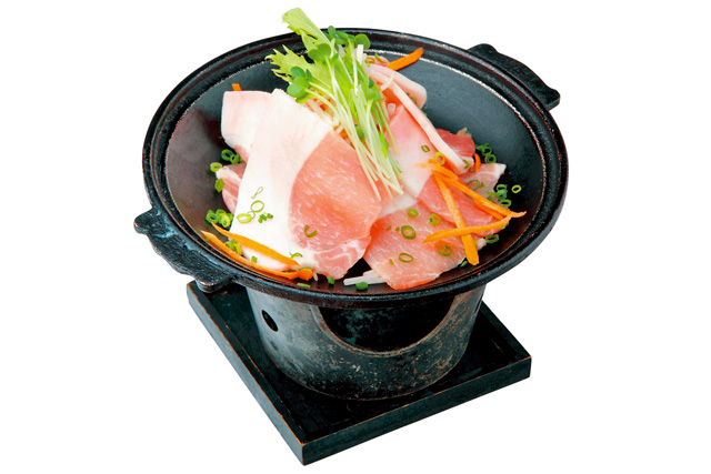 泡盛マイスターが酒と料理でおもてなし「カラカラとちぶぐゎ〜」