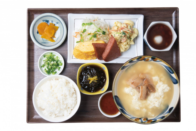 自家製ゆし豆腐が評判「ななほし☆食堂」