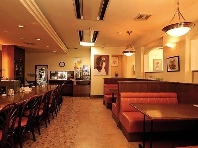 香辛料の辛さがストレートに伝わる老舗の名物カレー「印度カレー 小いけ本店」