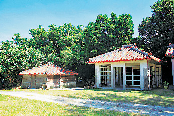 見どころ③ 御殿庭 うどぅんみゃー