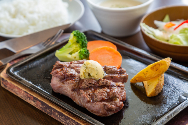 【那覇空港周辺・瀬長島ウミカジテラス】YONAR’S GARDEN