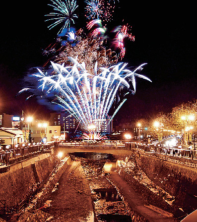 冬の下呂温泉花火物語〜花火の歳時記〜