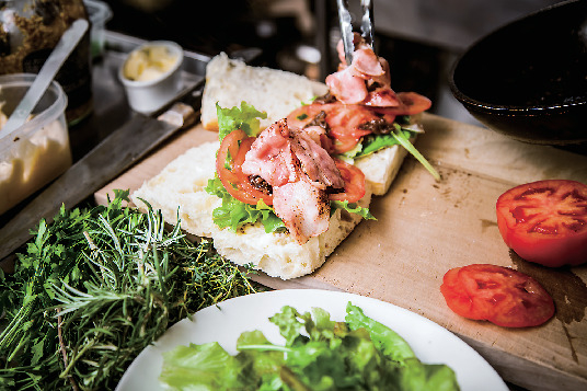 オーベルジュ飛騨の森