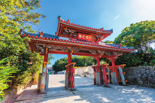 【沖縄でやりたいこと×首里城公園へ】朱赤がまぶしい!?「首里城公園(那覇・首里)」