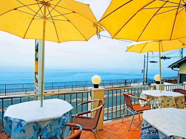 ③タベルナ・ロンディーノでランチ