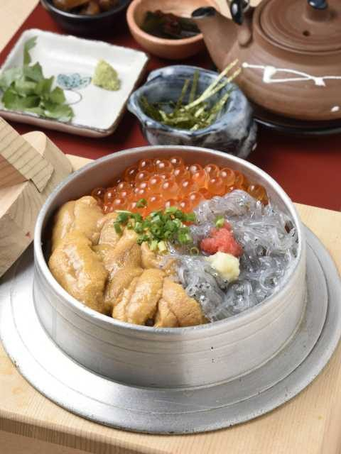 【鎌倉×しらすグルメ】鎌倉釜飯かまかま 本店