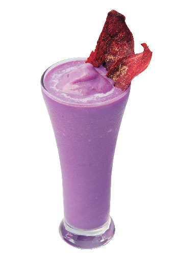 【古宇利島のカフェ】音楽好きの夫妻が営む「古宇利家」