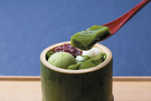 【宇治で抹茶スイーツを堪能!】中村藤吉 宇治本店