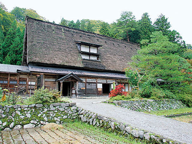 【五箇山合掌の里】岩瀬家