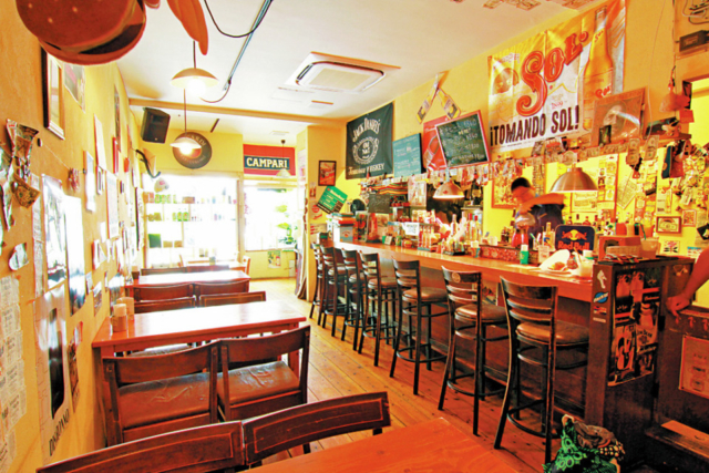 味・ボリュームともに大満足のハンバーガー「Zooton's」