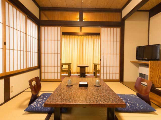 【奥飛騨温泉郷×料理自慢の宿】飛騨牛メインの郷土料理と2つの源泉を満喫「山のよろこび お宿 栄太郎」