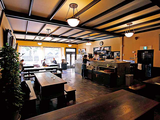 京都のおすすめモーニングスポット15. 進々堂 京大北門前(京都市左京区)