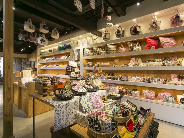 【京都三条・四条周辺のデザイン】kitekite 京都本店