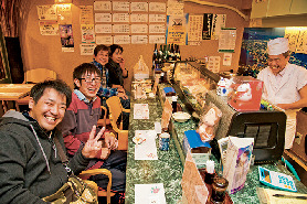 【函館の屋台村・大門横丁】すし処雑魚亭