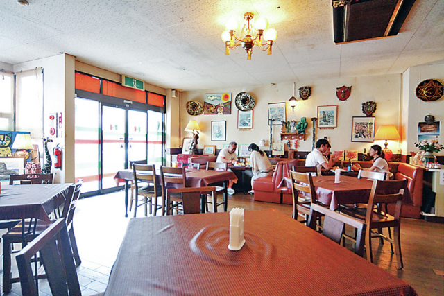 1977年の創業以来タコス一筋の老舗店「メキシコ」