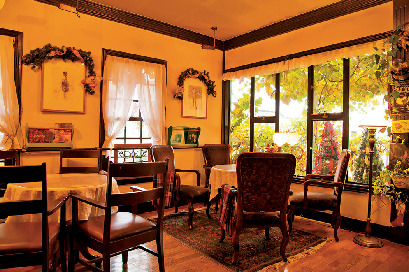 赤毛のアンをイメージした店内でかわいいスイーツを「グリーンゲイブルズ」