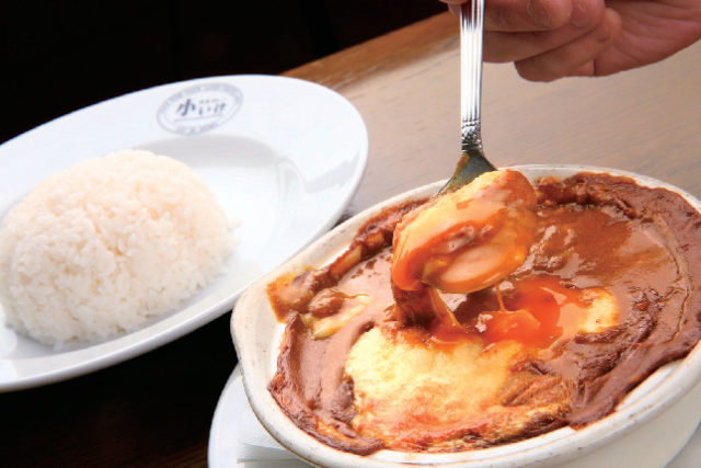 香辛料の辛さがストレートに伝わる老舗の名物カレー「印度カレー 小いけ本店」