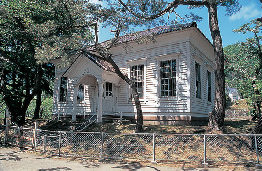 【谷地頭周辺の観光スポット】旧函館博物館