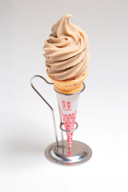 【2泊3日の函館・道南観光モデルコース】温泉街のチョイ食べグルメに舌つづみ!「湯の川温泉」