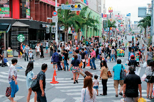 ポイント③ 日曜は歩行者優先