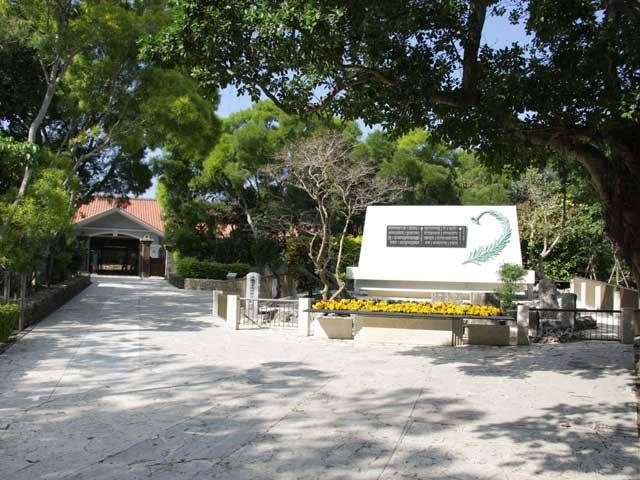 【沖縄南部】ひめゆりの塔・ひめゆり平和祈念資料館