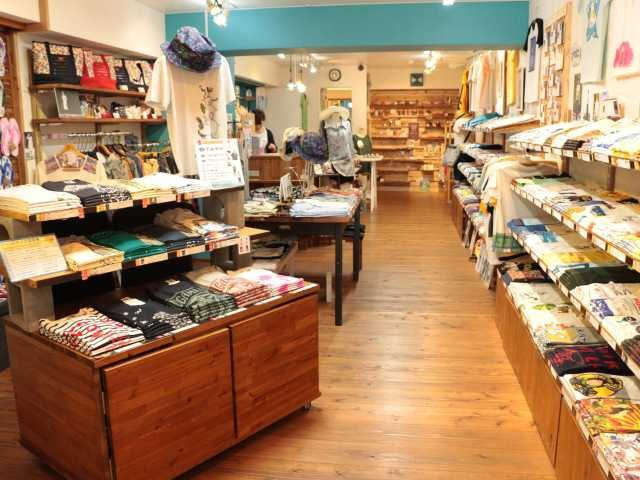 琉球ぴらす 浮島通り店