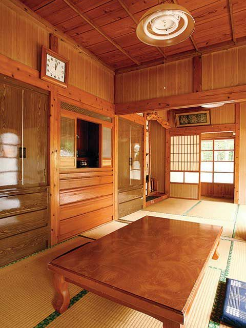 【沖縄の宿×伝統的古民家】フクギ並木がやさしく包む沖縄古民家「琉球古民家ちゃんや~」