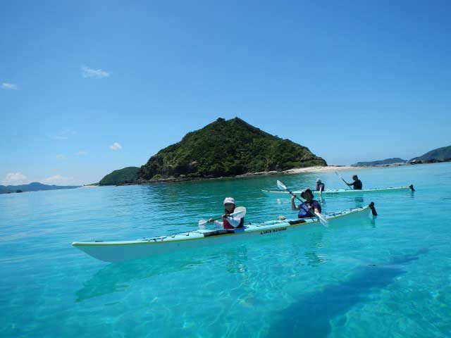 【座間味島の観光ナビ】シーカヤック&シュノーケリング