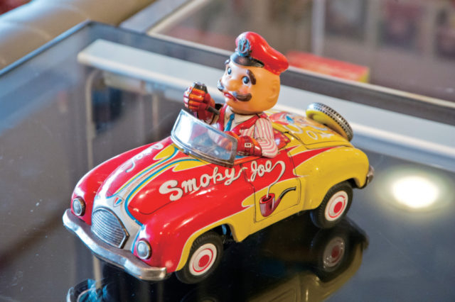 函館昭和のおもちゃ博物館&cafeフラフープ