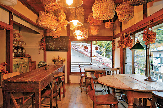 【鎌倉・長谷&由比ヶ浜×ローカル体験】親しみある古民家カフェでひと休み