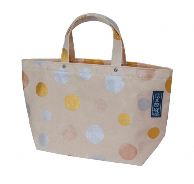 使い込むほど味わい深くなる「一澤信三郎帆布」