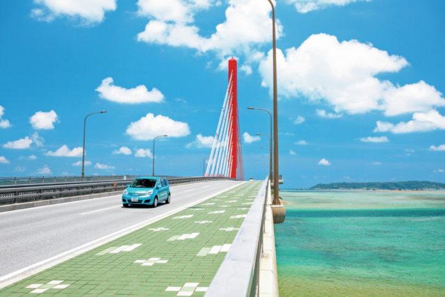 【沖縄東海岸×ドライブ】海中道路について知ろう