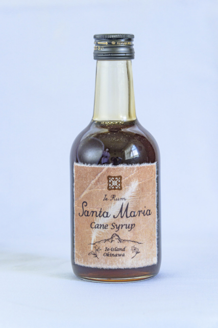 【沖縄中部・港川エリア×外国人住宅ショップ】落ち着いたカフェルームのある雑貨店「Proots」