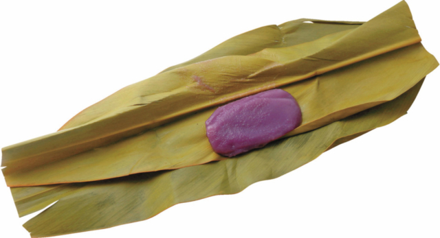 【沖縄のおすすめ手土産】月桃の香りが豊かな伝統餅「もちの店 やまや」