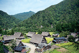 足をのばして五箇山 世界遺産