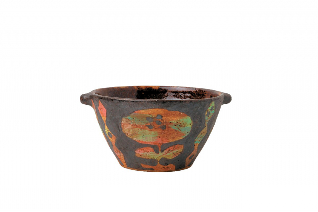 【港川外国人住宅街】着ごこちにこだわった 服を探すなら「藤井衣料店」