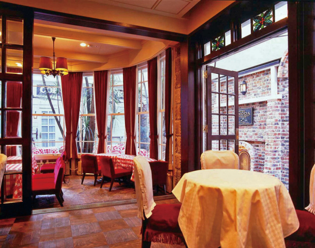 【京都×レトロ喫茶店】正統派コーヒーで素敵な一日のはじまりを「イノダコーヒ本店」