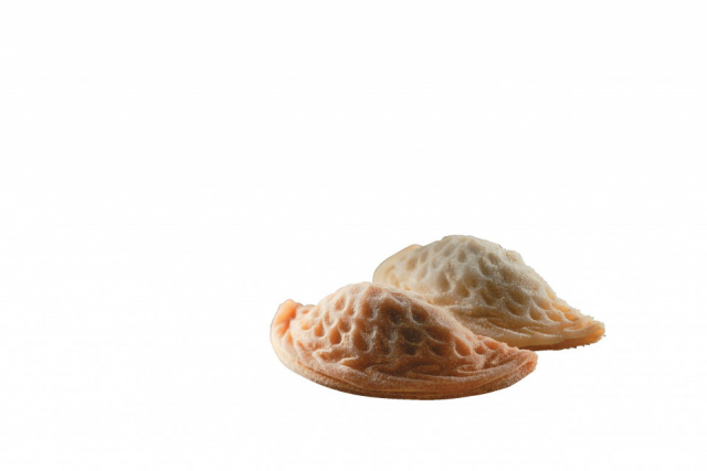 定番みやげを変わり種で楽しむ「井筒八ッ橋本舗 祇園本店」