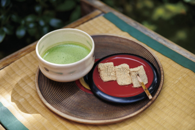 力強い弾力があるのに口の中でまろやかにとろける「文の助茶屋 京都本店」