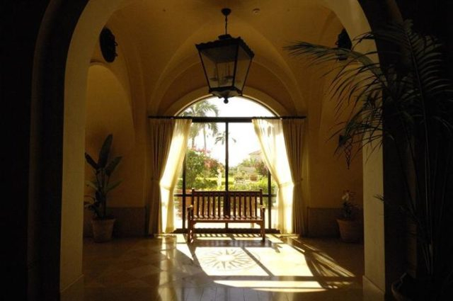 ホテル日航アリビラ