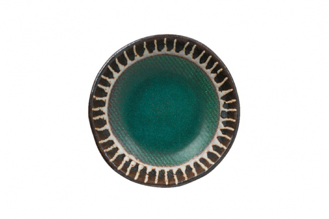 【港川外国人住宅街】着ごこちにこだわった 服を探すなら「藤井衣料店」