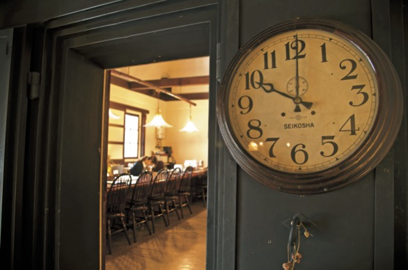 【函館カフェ&スイーツ】和洋が入り混じるモダンな雰囲気「茶房ひし伊」