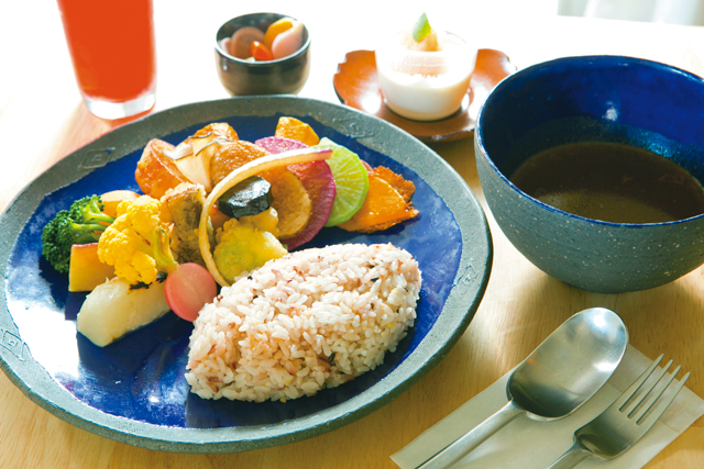 〈北鎌倉で洋食ランチ〉北鎌倉 ぬふ・いち